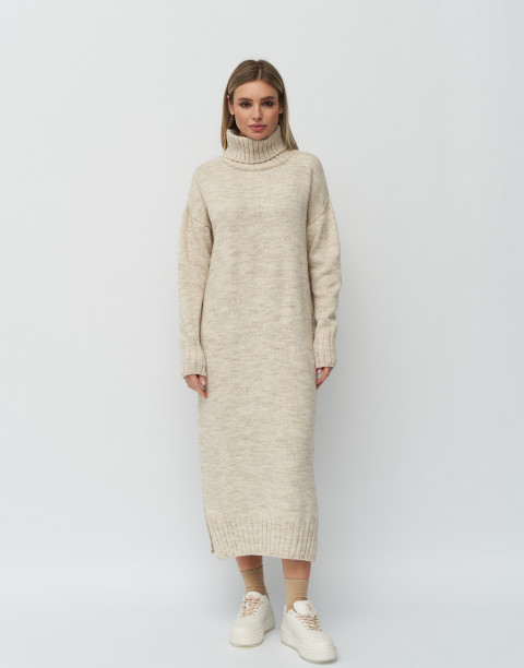 Вязаное платье-свитер длины миди из шерсти