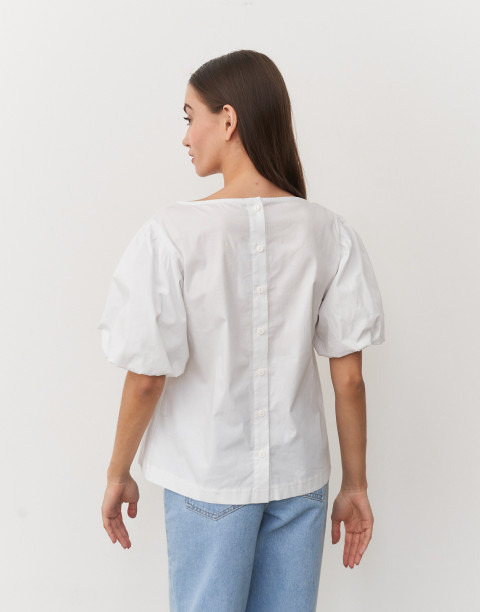 Блуза с объемными рукавами